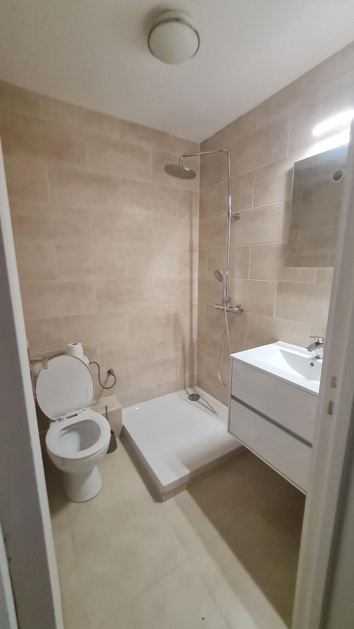 Petit Promenade Des Appartement *
